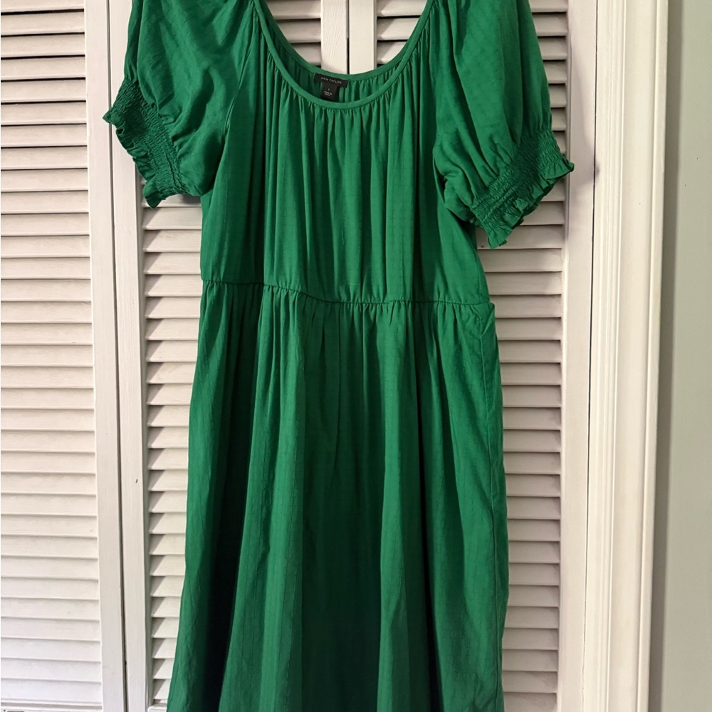 Ann Taylor Emerald Green Puff Sleeve Midi Dress